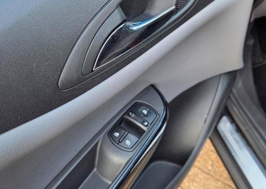 Opel Corsa 1.0T 66KW/90PK 5D